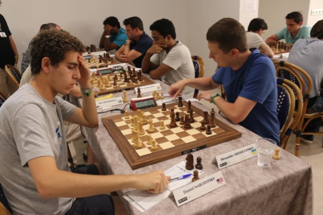 Laurent Fressinet à New in chess : Le meilleur endroit au monde pour les  Echecs, la Corse !